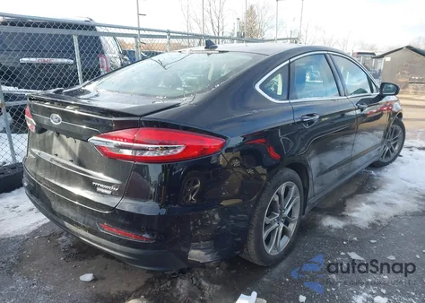 2020 Ford Fusion Hybrid Titanium from USA, damaged, VIN 3FA6P0RU9LR113547